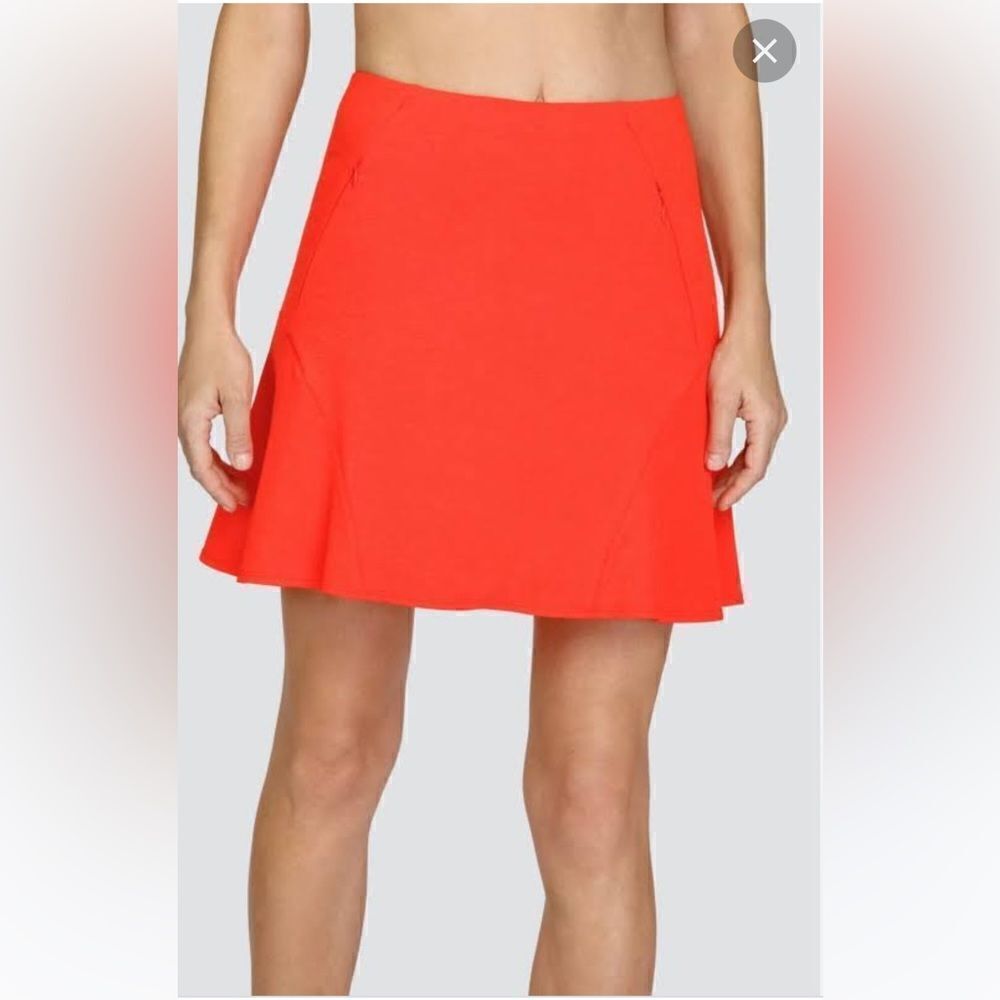 EXCELLENT CONDITION WOMEN’S ANNIKA CUTTER & BUCK SKORT SIZE 2